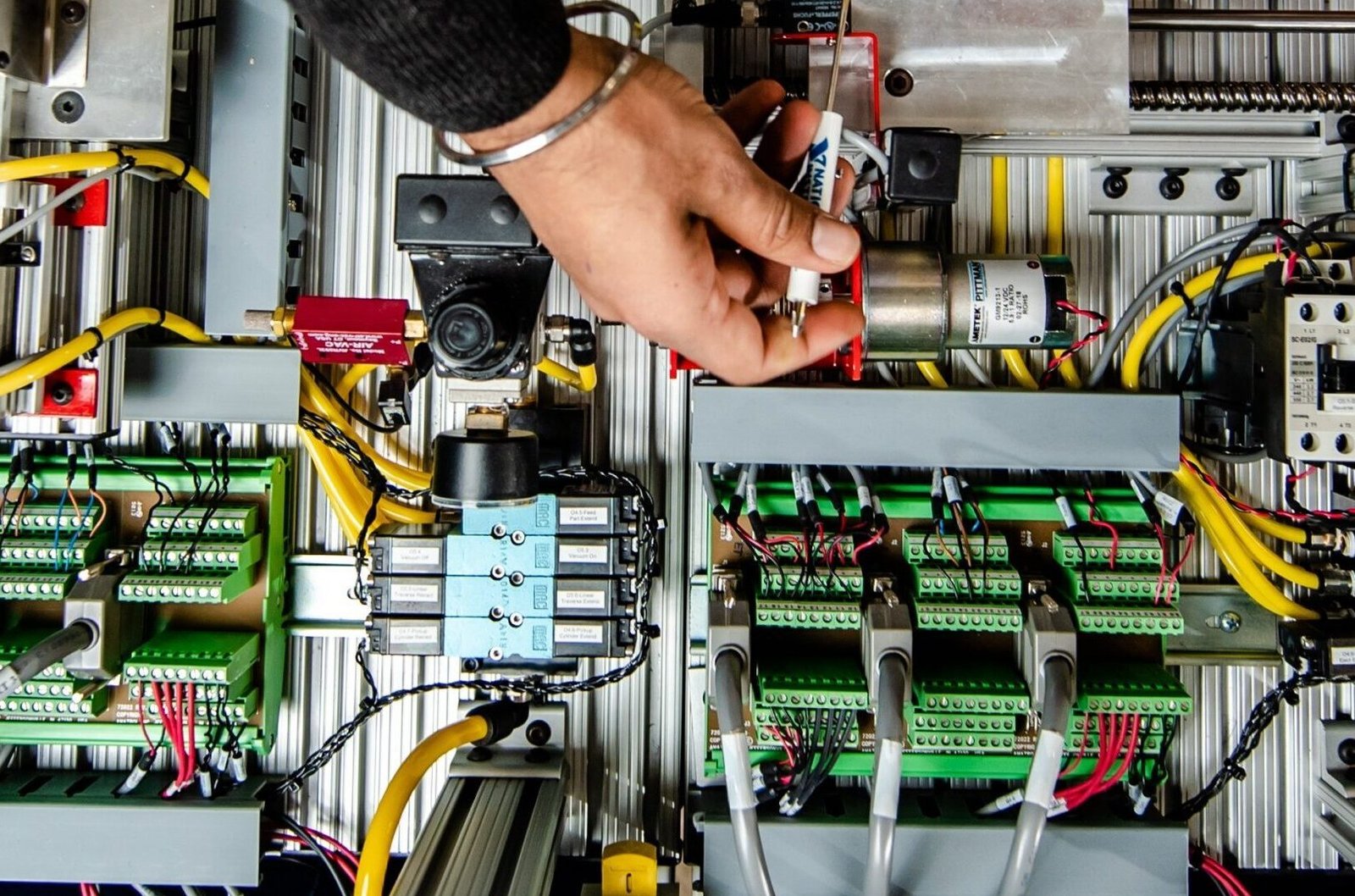 Electronic Control Features Install